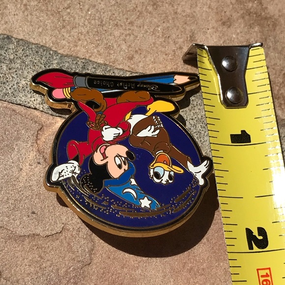 Sorcerer Mickey & Donald Trading Pin - Picture 4 of 4
